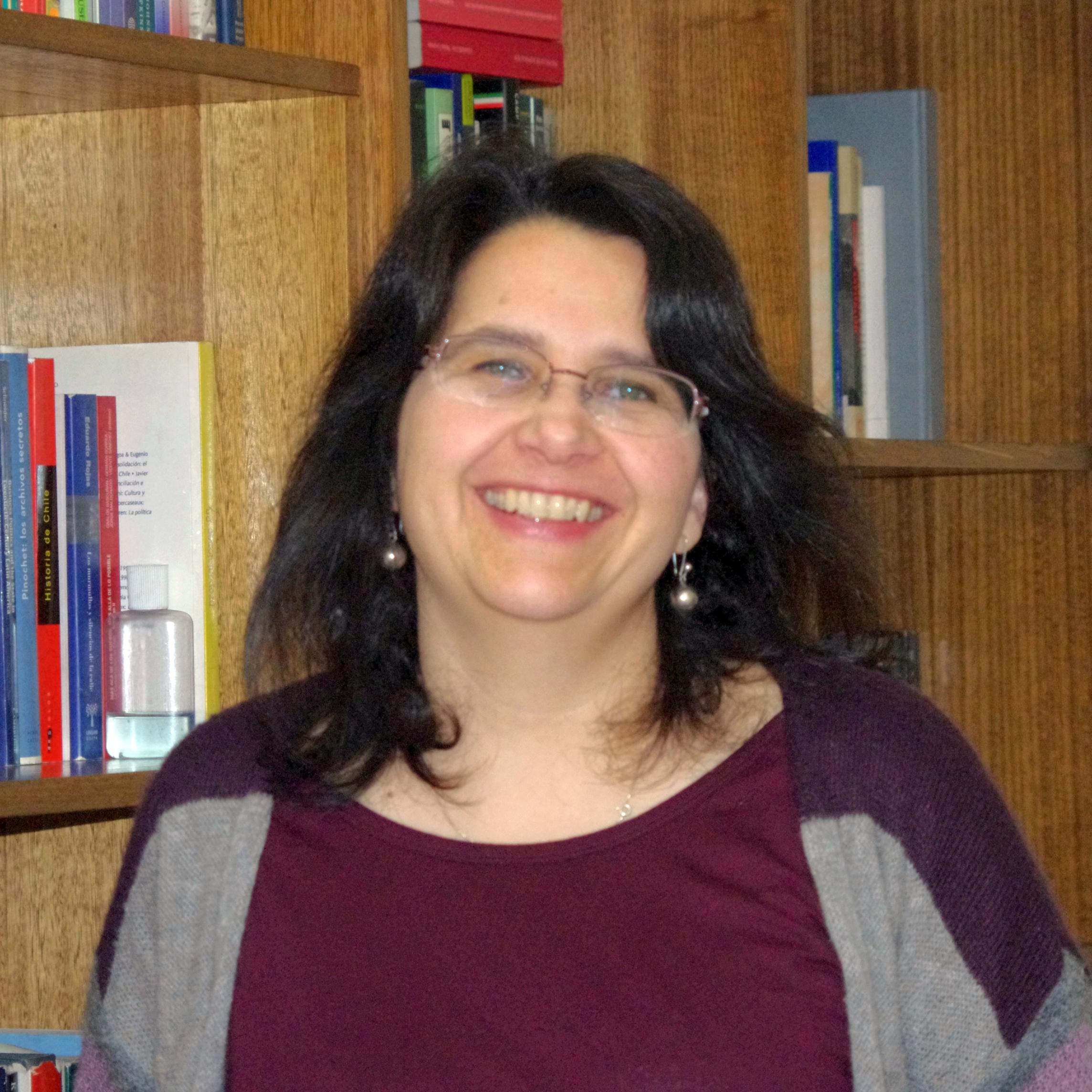 Mireya Dávila, académica del INAP.