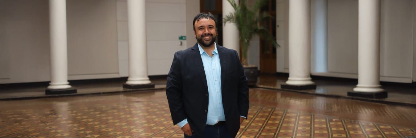 Investigador de la Facultad de Gobierno publica en la revista Public Administration Review, una de las más influyentes del mundo en Administración Pública