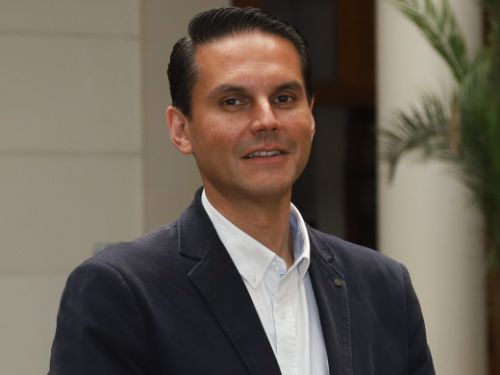 Académico José Viacava participa en la primera sesión del Consejo de Evaluación de Competencias 2025 en el marco del proceso de descentralización vigente.