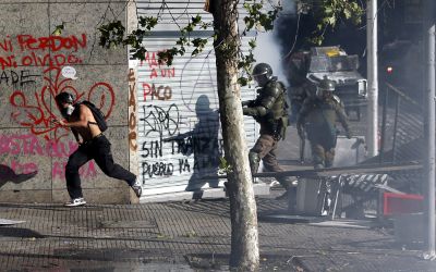 Imagenes de Santiago Movilizado y Bajo estado de Excepcion