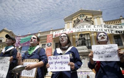 Imagenes de Santiago Movilizado y Bajo estado de Excepcion