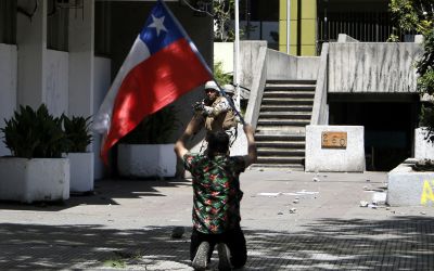 Imagenes de Santiago Movilizado y Bajo estado de Excepcion