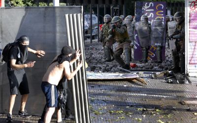 Imagenes de Santiago Movilizado y Bajo estado de Excepcion
