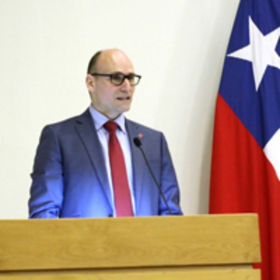 Ministro de Desarrollo Social de Canadá, Jean-Yves Duclos, en la U. Chile