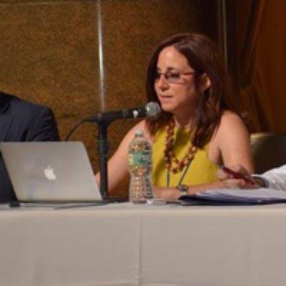 Nueva York: Prof. Heiss expone en encuentro de políticas públicas