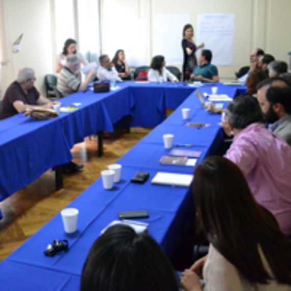 Académicos INAP participan en taller Democracia e Igualdad en el Aula