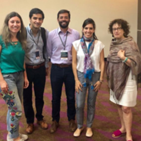 Colombia: Prof. Oyarzún participa en encuentro de internacionalistas