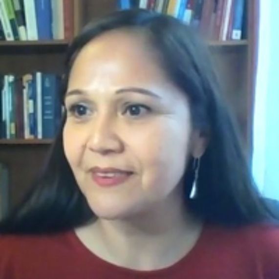 Profesora Figueroa Huencho expone sobre política pública indígena