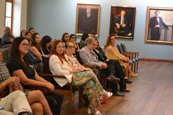 Facultad de Gobierno fortalece lazos con egresados/as en el segundo encuentro anual de programas de Magíster