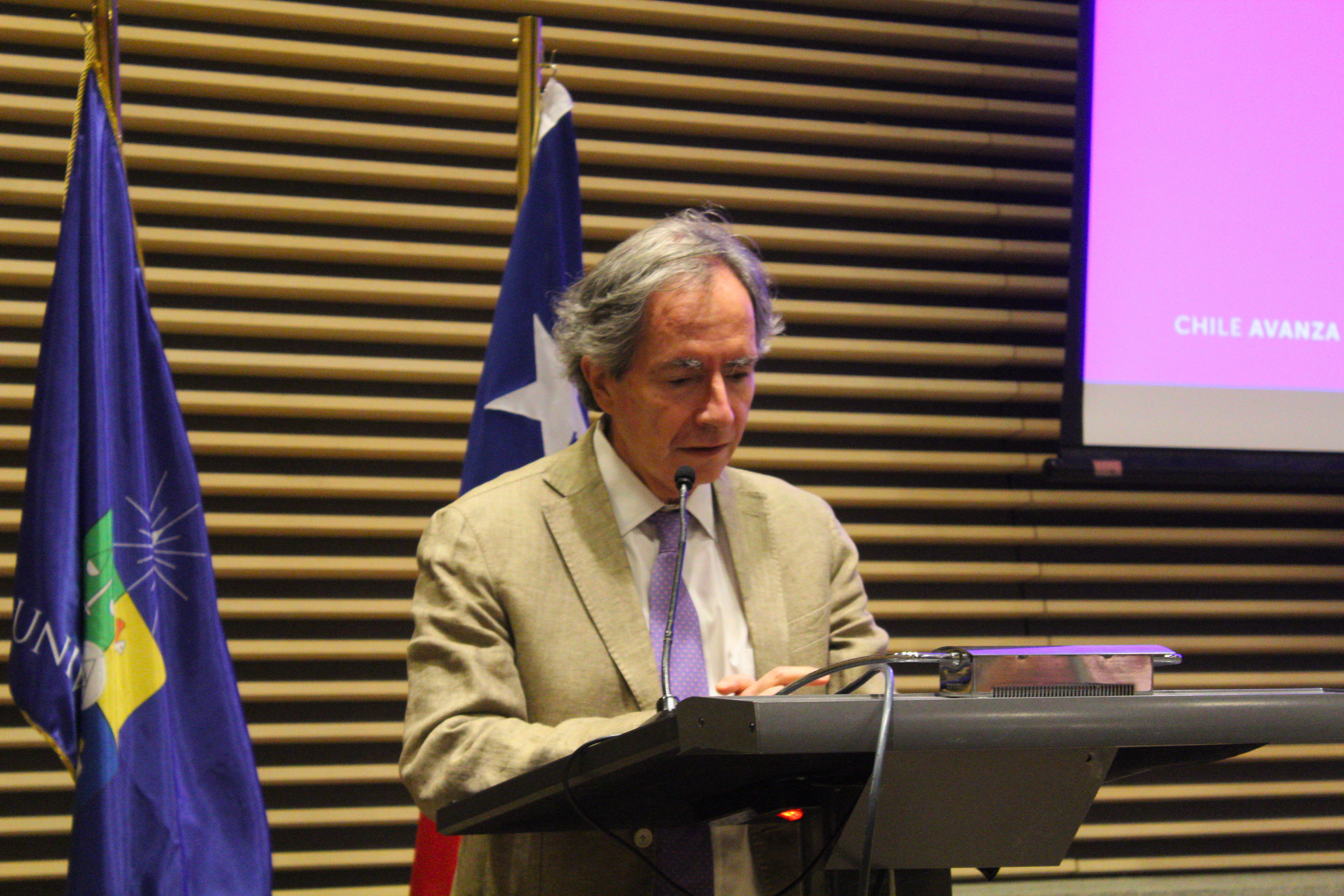 Leonardo Letelier, decano de la Facultad de Gobierno