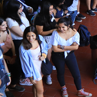 Autoridades reciben a estudiantes promoviendo ambientes seguros