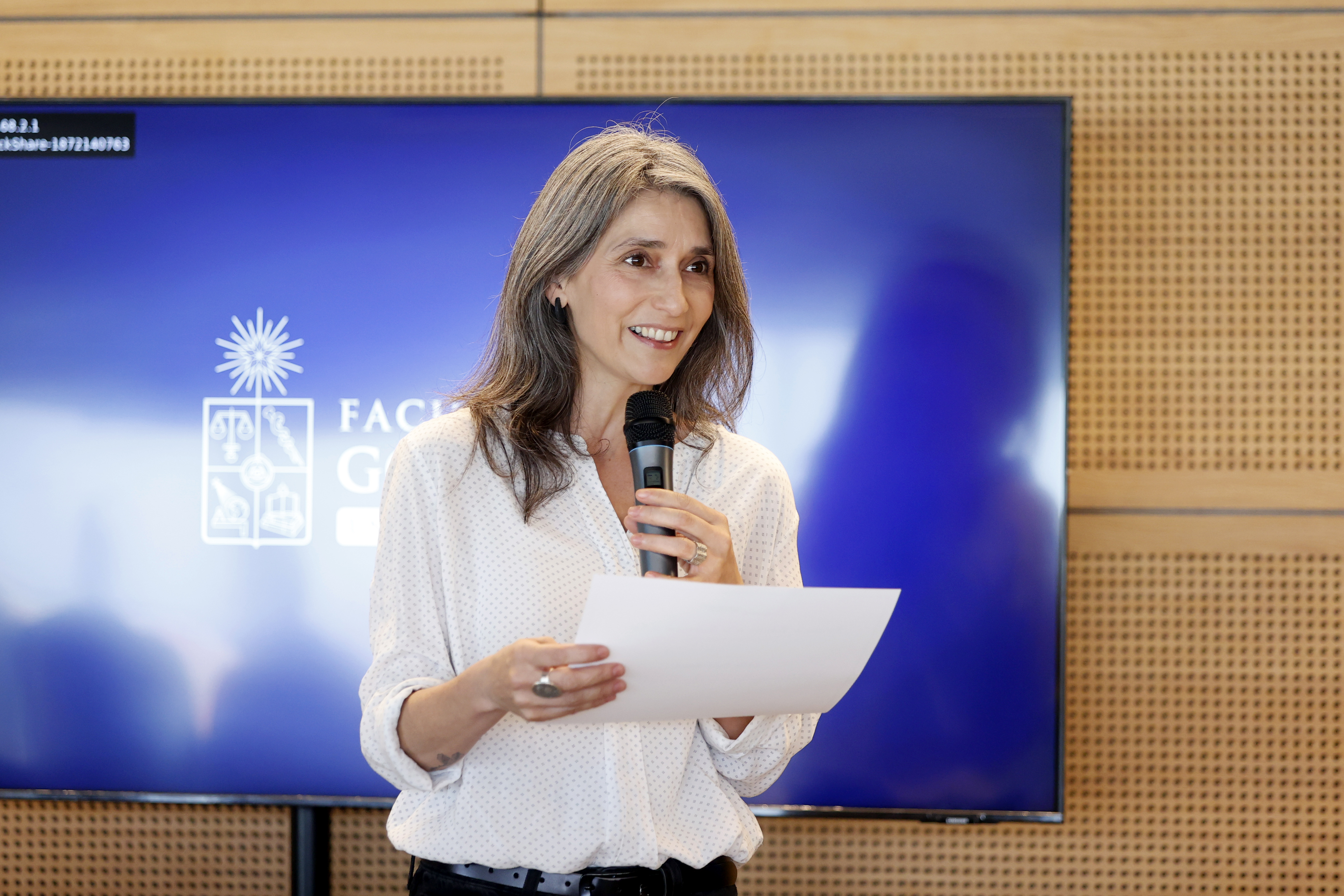 Profesora Cecilia Osorio, reconocida con el premio a “docente destacada” por la generación de ciencia política 2021