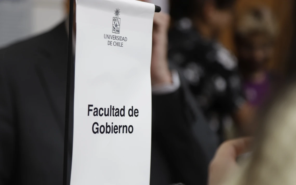 Universidad de Chile y Administración Pública lideran ranking de Prácticas Chile